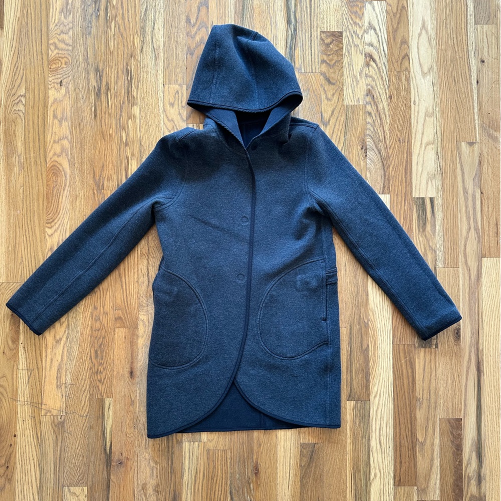 Lululemon City Bound Wrap